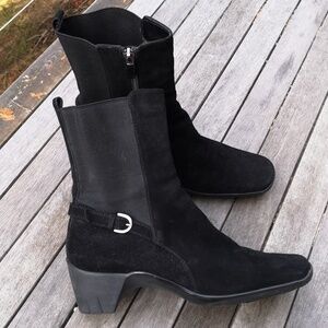 Aquatalia suede ankle boots